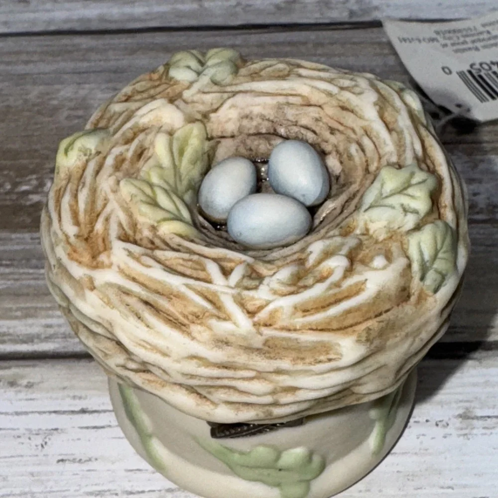 Vintage Bird Nest BLUE EGGS Trinket Box 
